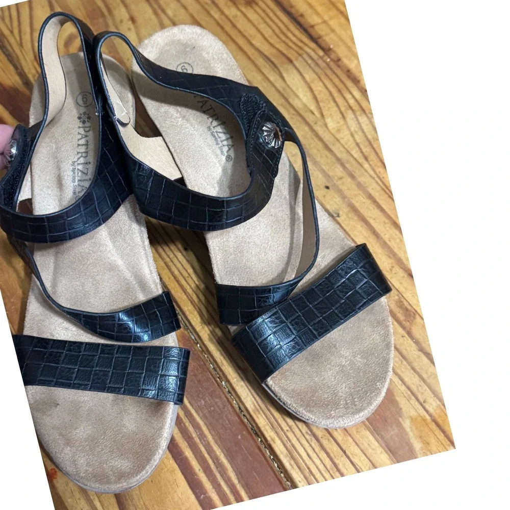 Patrizia Wedge Sandals Womens Size 9 Croc Embossed Strappy Black Comfort